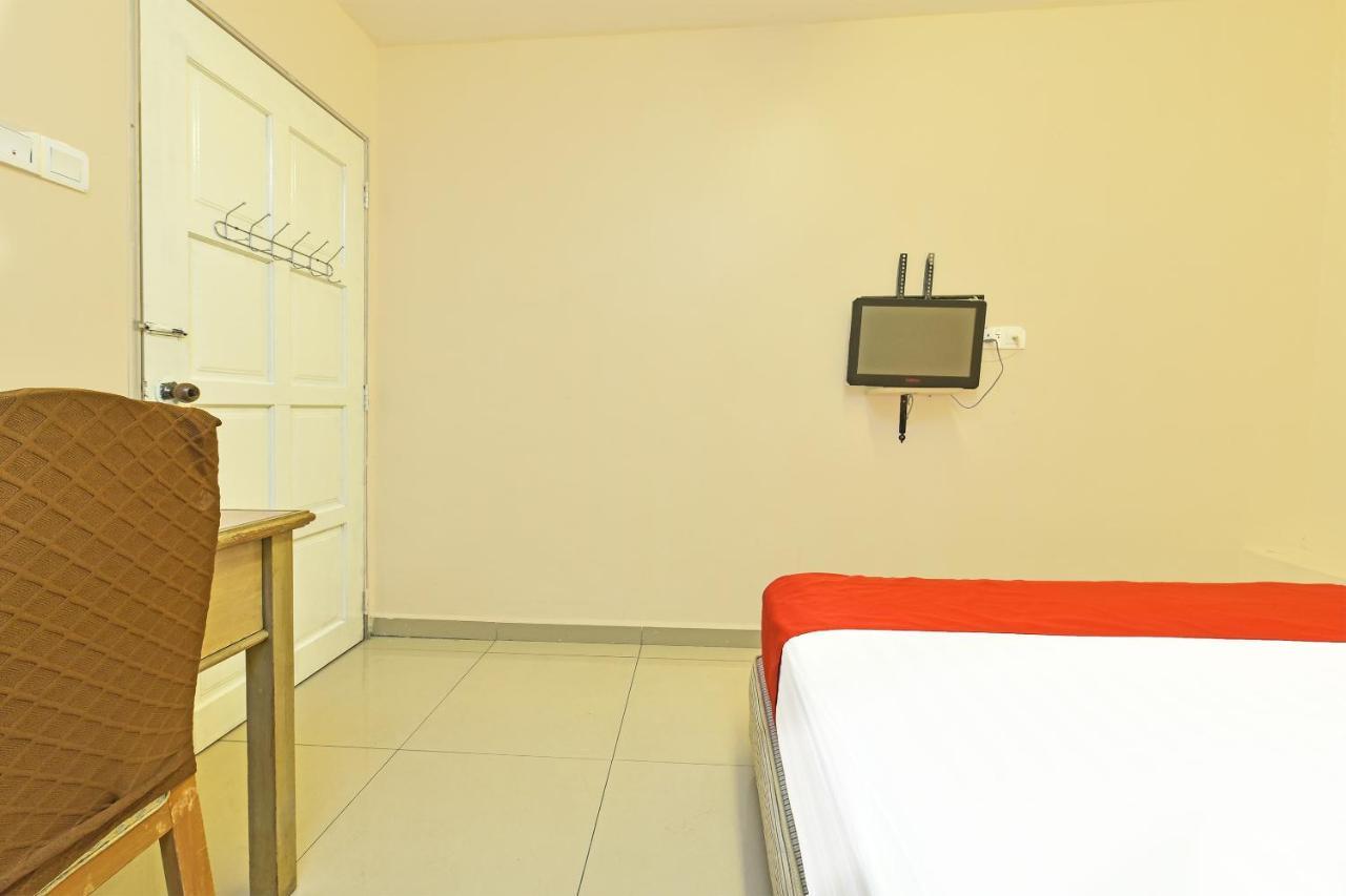 F Hotel Sungai Dua Bukit Extérieur photo