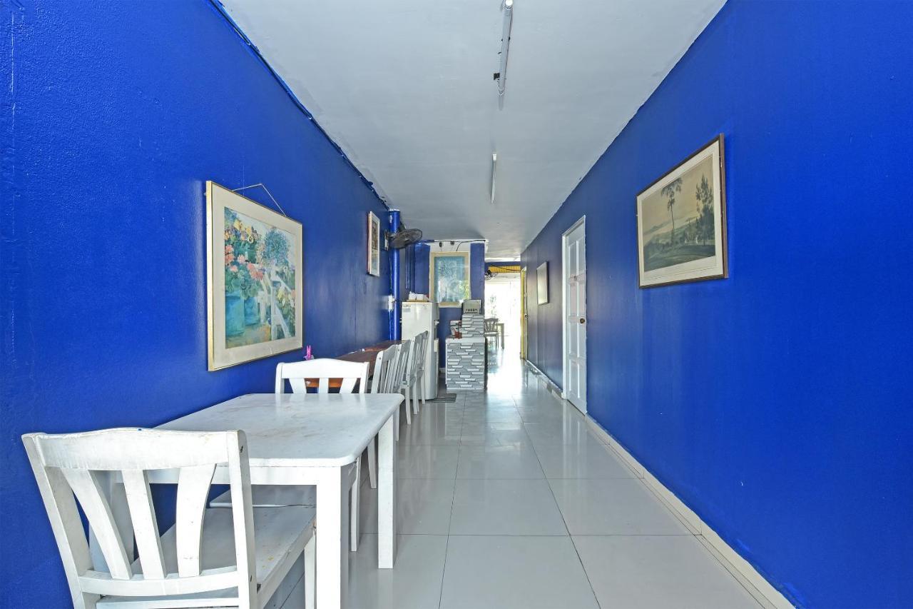 F Hotel Sungai Dua Bukit Extérieur photo