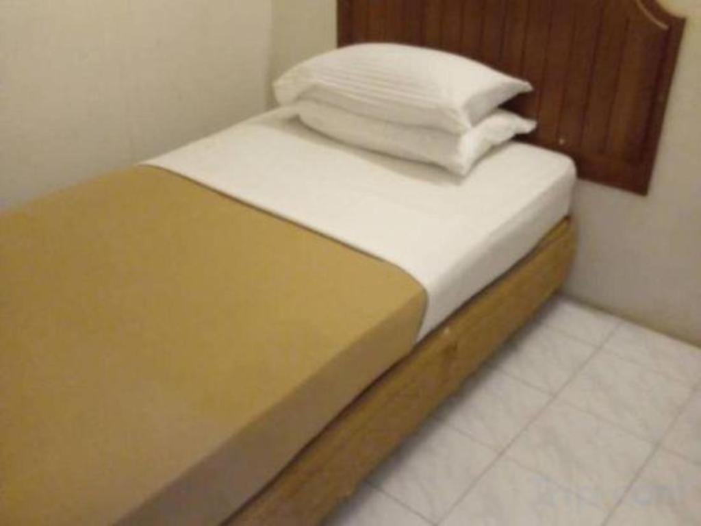 F Hotel Sungai Dua Bukit Extérieur photo