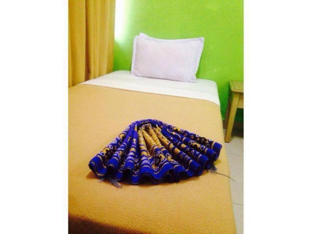 F Hotel Sungai Dua Bukit Extérieur photo